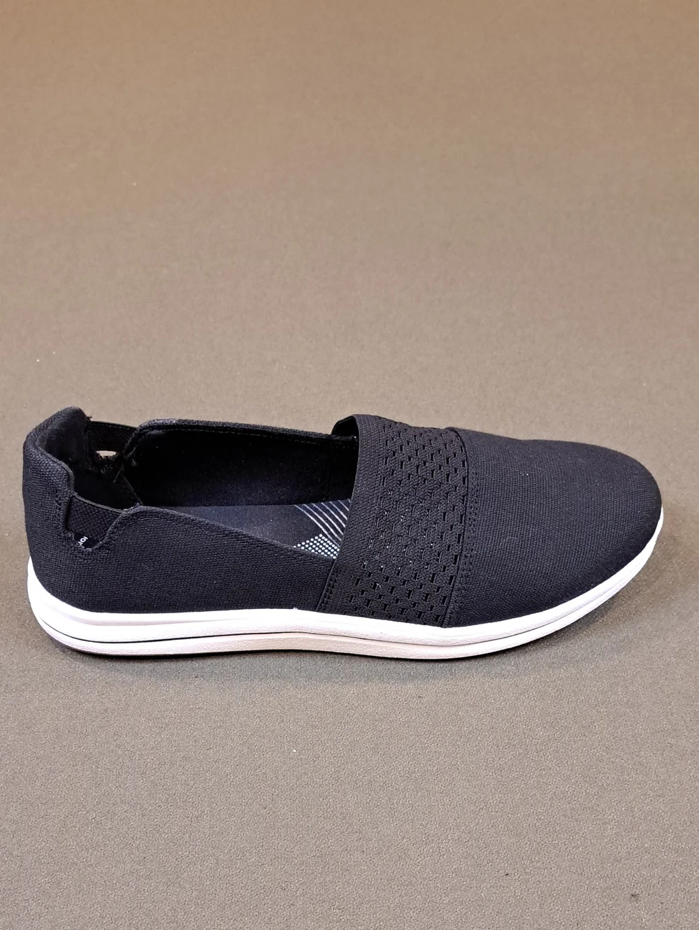 Clarks Cloudsteppers Breeze Vibe Slip-On Sneaker - Color: Black - Size: Women 8